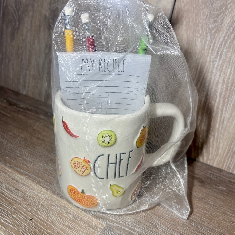 Rae Dunn CHEF Mug Gift Set – Fruit Art, 
Recipe Cards & Pencils